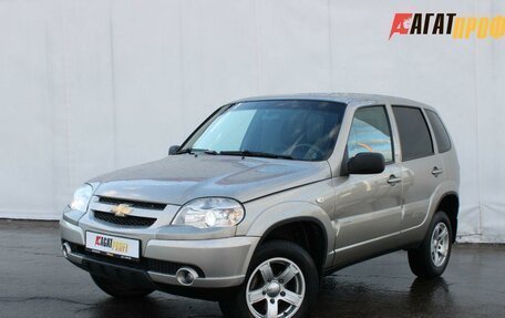 Chevrolet Niva I рестайлинг, 2016 год, 750 000 рублей, 2 фотография