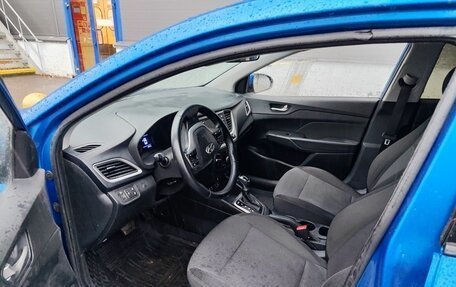 Hyundai Solaris II рестайлинг, 2019 год, 955 000 рублей, 3 фотография