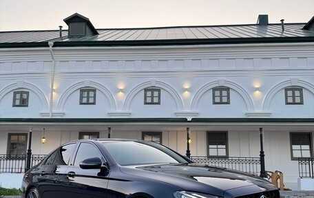 Mercedes-Benz E-Класс, 2019 год, 2 540 000 рублей, 3 фотография