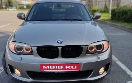 BMW 1 серия, 2011 год, 1 170 000 рублей, 4 фотография