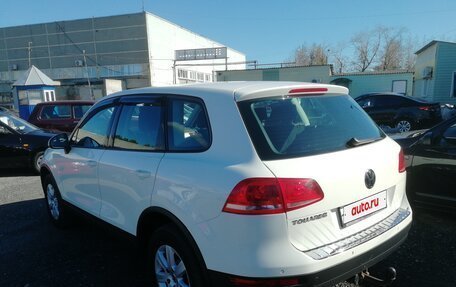 Volkswagen Touareg III, 2011 год, 1 850 000 рублей, 3 фотография