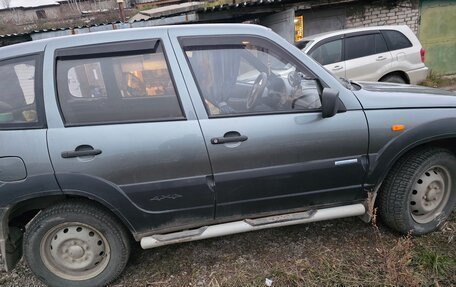 Chevrolet Niva I рестайлинг, 2010 год, 620 000 рублей, 4 фотография