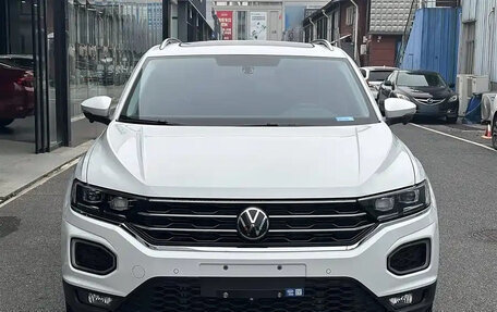 Volkswagen T-Roc I, 2022 год, 1 650 444 рублей, 3 фотография