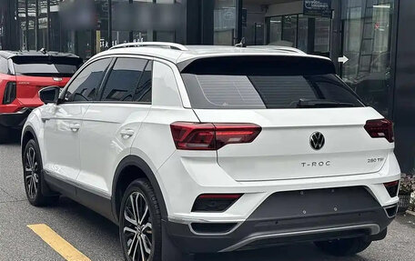Volkswagen T-Roc I, 2022 год, 1 650 444 рублей, 7 фотография