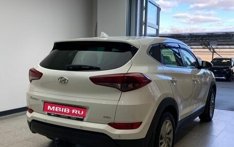 Hyundai Tucson III, 2018 год, 2 000 000 рублей, 5 фотография