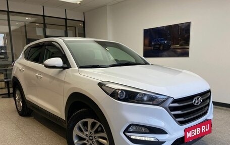 Hyundai Tucson III, 2018 год, 2 000 000 рублей, 4 фотография