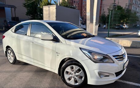 Hyundai Solaris II рестайлинг, 2015 год, 1 090 000 рублей, 3 фотография