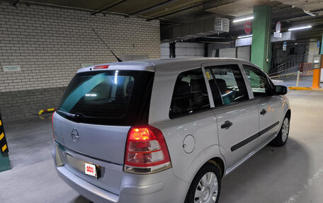 Opel Zafira B, 2011 год, 740 000 рублей, 6 фотография