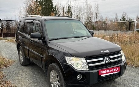 Mitsubishi Pajero IV, 2010 год, 1 600 000 рублей, 2 фотография