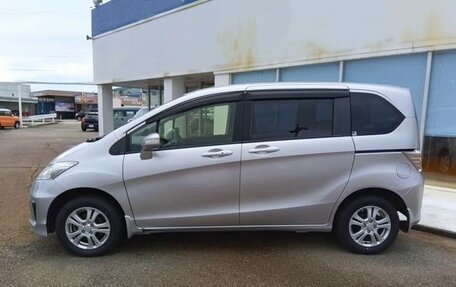 Honda Freed I, 2015 год, 918 000 рублей, 4 фотография