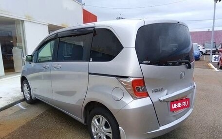 Honda Freed I, 2015 год, 918 000 рублей, 5 фотография