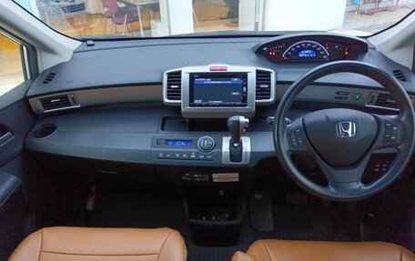 Honda Freed I, 2015 год, 918 000 рублей, 11 фотография