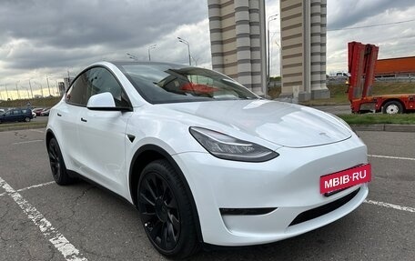 Tesla Model Y I, 2023 год, 4 590 000 рублей, 3 фотография