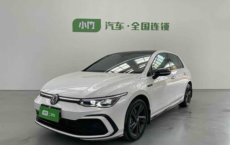 Volkswagen Golf VIII, 2022 год, 2 160 000 рублей, 3 фотография