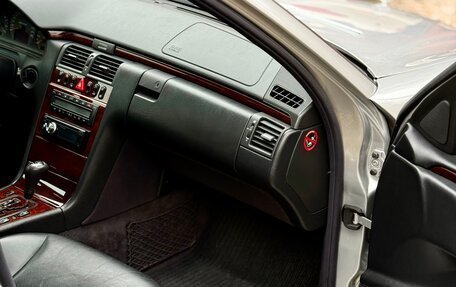 Mercedes-Benz E-Класс, 1999 год, 780 000 рублей, 9 фотография