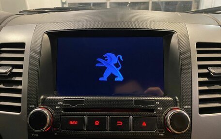Peugeot 4007, 2011 год, 1 050 000 рублей, 14 фотография