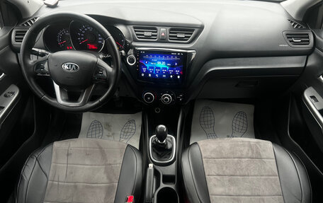 KIA Rio III рестайлинг, 2013 год, 800 000 рублей, 10 фотография