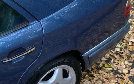 Mercedes-Benz E-Класс, 1994 год, 500 000 рублей, 8 фотография