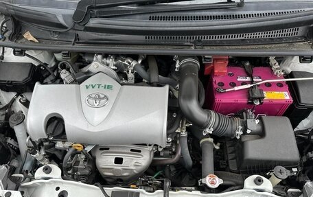 Toyota Vitz, 2019 год, 1 490 000 рублей, 2 фотография