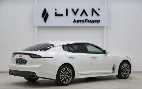 KIA Stinger I, 2018 год, 1 999 000 рублей, 4 фотография