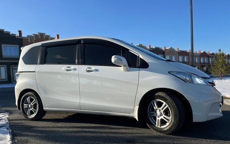 Honda Freed I, 2011 год, 1 200 000 рублей, 2 фотография