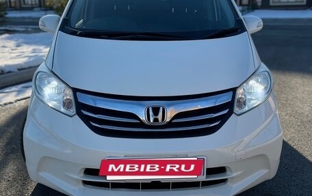 Honda Freed I, 2011 год, 1 200 000 рублей, 3 фотография