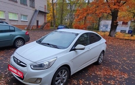 Hyundai Solaris II рестайлинг, 2014 год, 1 150 000 рублей, 1 фотография