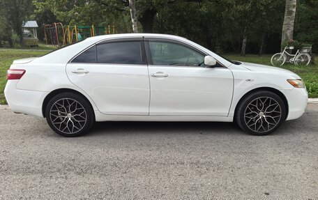 Toyota Camry, 2006 год, 860 000 рублей, 3 фотография