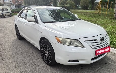 Toyota Camry, 2006 год, 860 000 рублей, 2 фотография