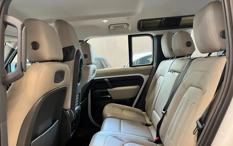Land Rover Defender II, 2021 год, 5 800 000 рублей, 14 фотография