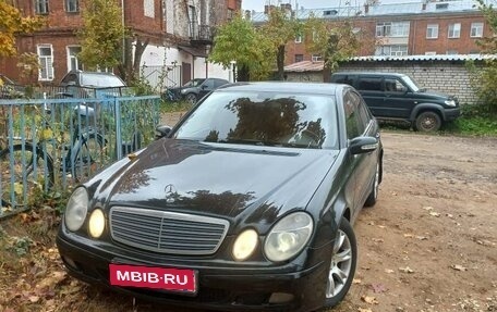 Mercedes-Benz E-Класс, 2004 год, 750 000 рублей, 1 фотография