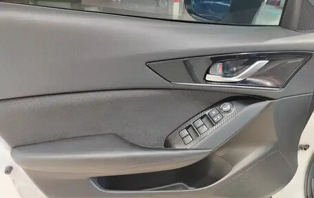 Mazda CX-4, 2021 год, 1 900 000 рублей, 12 фотография