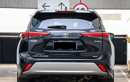 Toyota Highlander, 2022 год, 3 290 040 рублей, 5 фотография