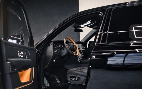 Rolls-Royce Cullinan, 2025 год, 93 000 000 рублей, 7 фотография