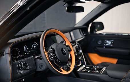 Rolls-Royce Cullinan, 2025 год, 93 000 000 рублей, 9 фотография