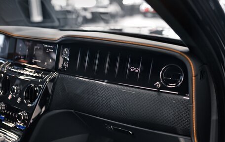 Rolls-Royce Cullinan, 2025 год, 93 000 000 рублей, 11 фотография