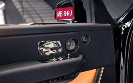 Rolls-Royce Cullinan, 2025 год, 93 000 000 рублей, 8 фотография