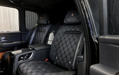 Rolls-Royce Cullinan, 2025 год, 93 000 000 рублей, 15 фотография