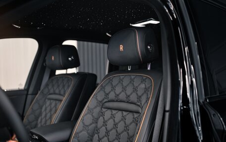 Rolls-Royce Cullinan, 2025 год, 93 000 000 рублей, 13 фотография