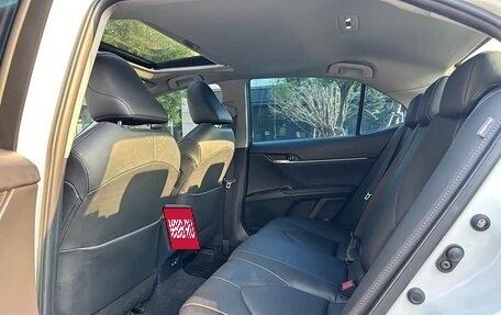 Toyota Camry, 2021 год, 2 150 000 рублей, 14 фотография