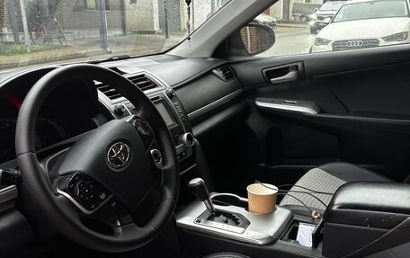 Toyota Camry, 2014 год, 1 300 000 рублей, 8 фотография