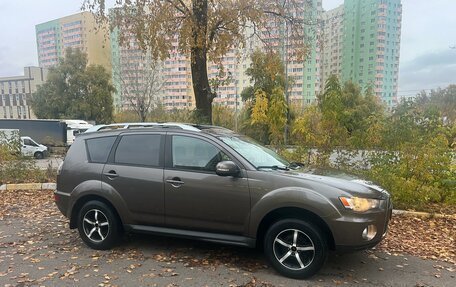 Mitsubishi Outlander III рестайлинг 3, 2010 год, 1 050 000 рублей, 5 фотография