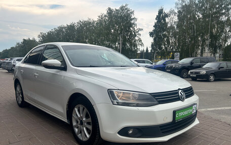Volkswagen Jetta VI, 2012 год, 593 000 рублей, 3 фотография