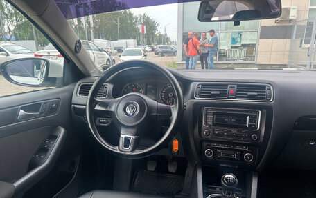 Volkswagen Jetta VI, 2012 год, 593 000 рублей, 12 фотография