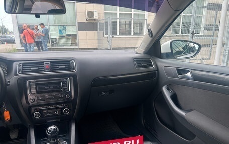 Volkswagen Jetta VI, 2012 год, 593 000 рублей, 13 фотография