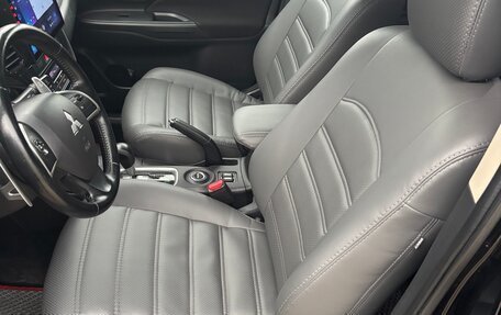 Mitsubishi Outlander III рестайлинг 3, 2013 год, 1 399 000 рублей, 7 фотография