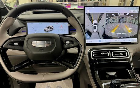 Geely Atlas, 2025 год, 3 000 000 рублей, 11 фотография