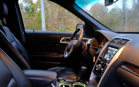 Ford Explorer VI, 2013 год, 2 100 000 рублей, 9 фотография