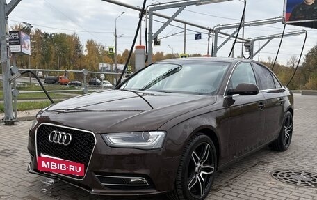 Audi A4, 2012 год, 1 150 000 рублей, 4 фотография