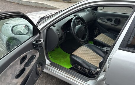 Mitsubishi Carisma I, 1995 год, 125 000 рублей, 20 фотография